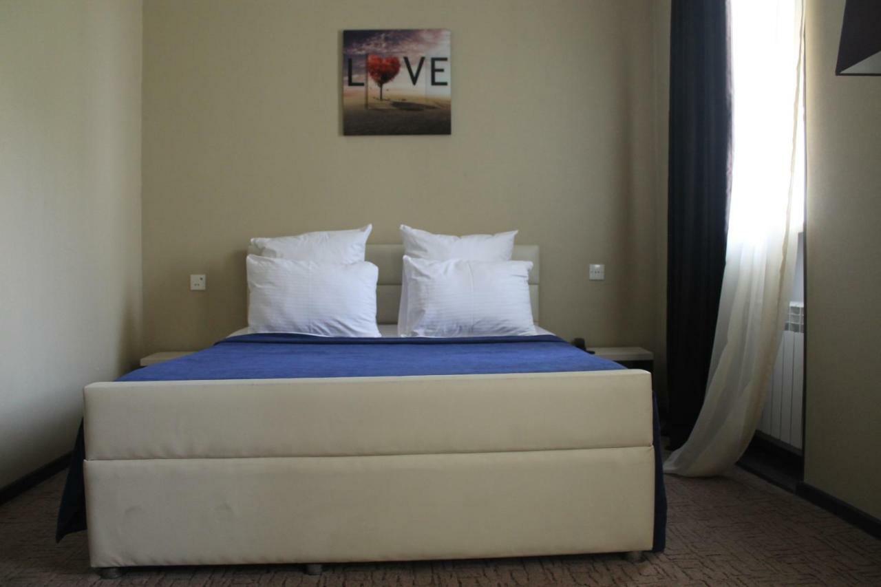 Panorama Eco-Hotel Tbiliszi Kültér fotó